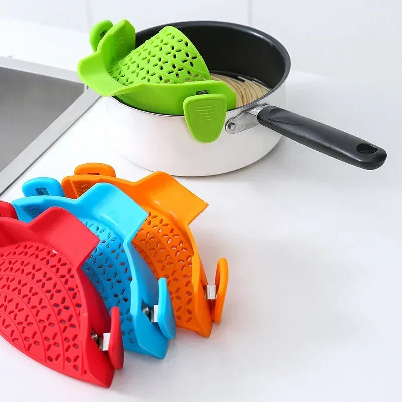 Clip-on Silicone Pan Sieve